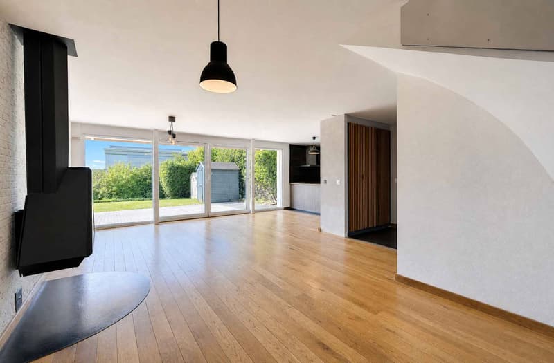 Duplex di 4.5 locali con terrazza e giardino (3)