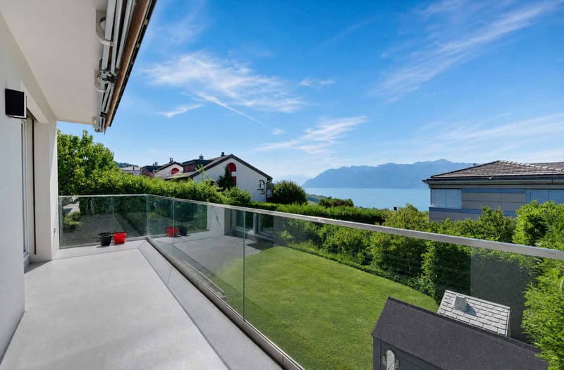Duplex di 4.5 locali con terrazza e giardino (7)
