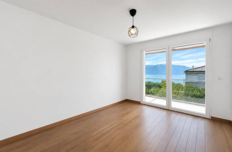 Duplex di 4.5 locali con terrazza e giardino (8)