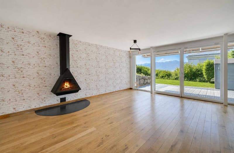 Duplex di 4.5 locali con terrazza e giardino (5)