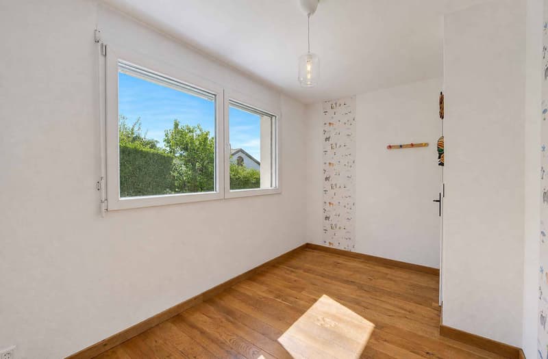 Duplex di 4.5 locali con terrazza e giardino (9)