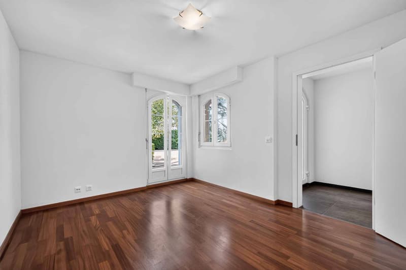 A rare villa with Mediterranean charm (9)