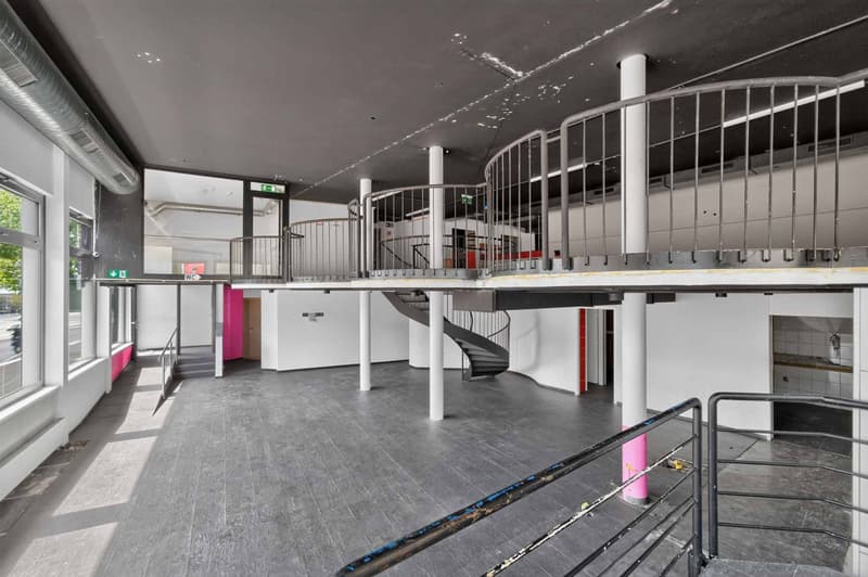 À louer ! Surface commerciale et administrative de 267m2 (4)