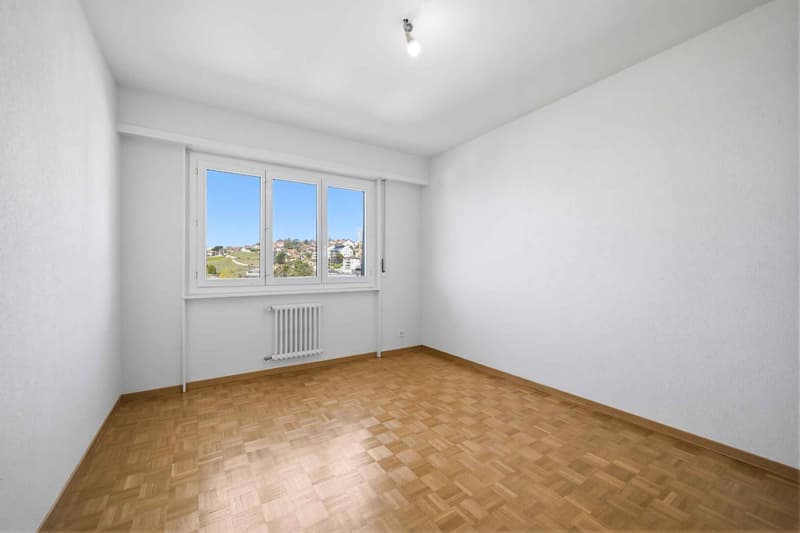 Superbe appartement rénové de 3,5 pièces avec vue sur le lac (4)