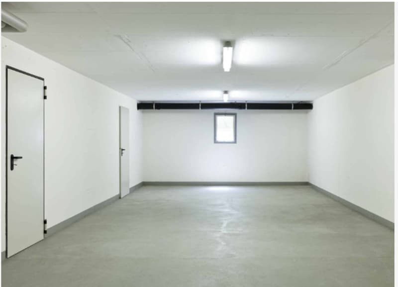 Surface de stockage sécurisée de 357 m2 au centre-ville (6)