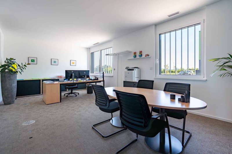 270m2 of office space for rent (7)