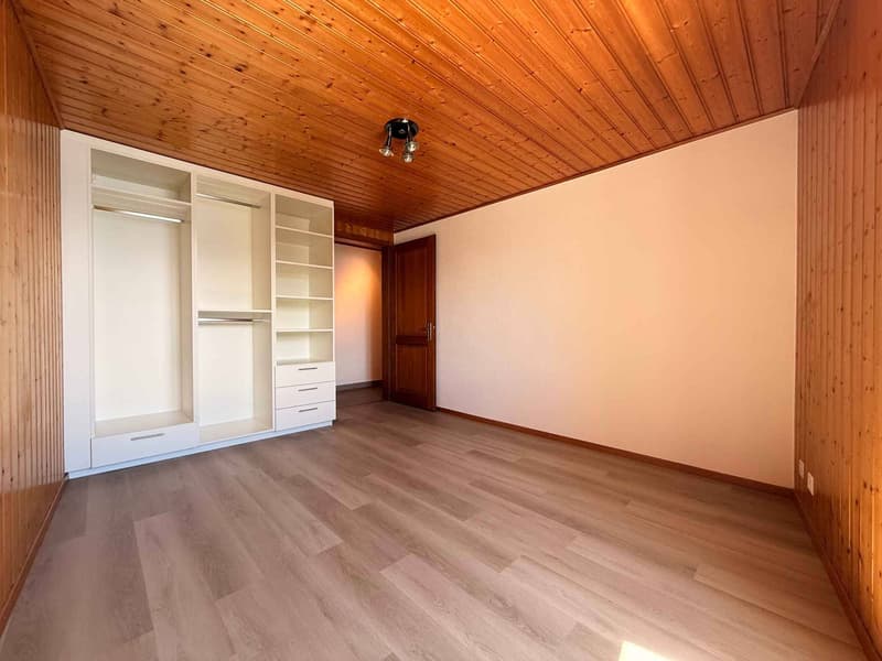 Charmantes 3.5 Zimmer mit Seeblick (9)