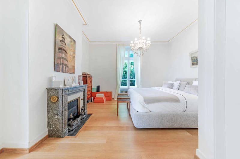 Exceptional property just two steps from the lake (10)