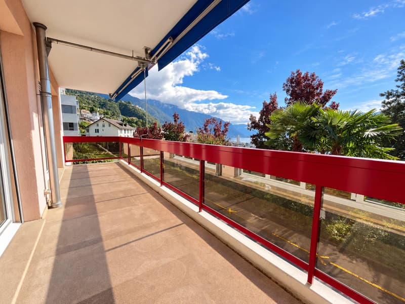 Spacieux 2.5 pièces avec balcon et vue sur le lac (9)