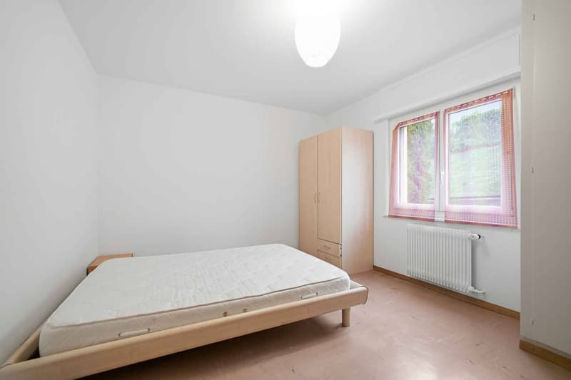 Charmant appartement meublé avec balcon et vue sur le lac (6)