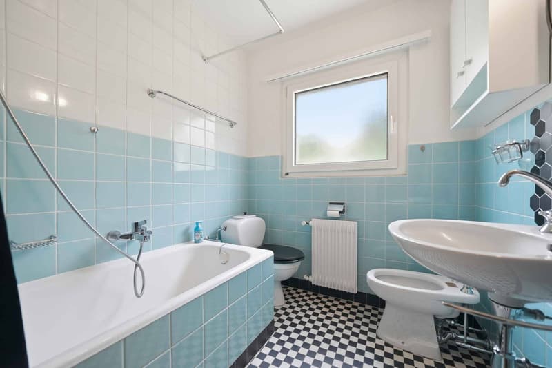 Charmant appartement meublé avec balcon et vue sur le lac (9)