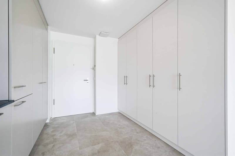 Schönes neues 3.5-Zimmer-Apartment mit Balkon (4)