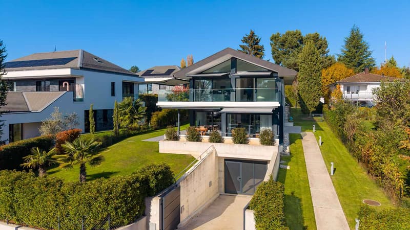 Un bien d'exception alliant confort, modernité, espaces généreux et vue lac (2)