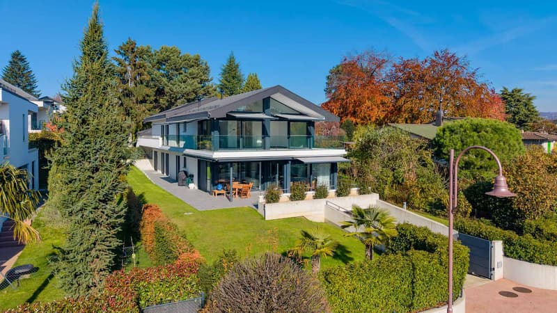 Un bien d'exception alliant confort, modernité, espaces généreux et vue lac (1)