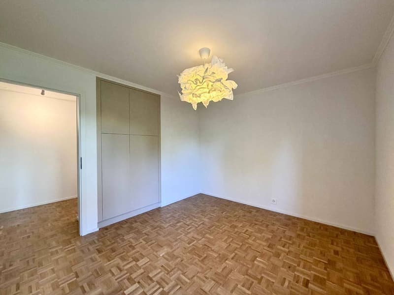 Spacieux appartement rénové de 5,5 pièces avec jardin (11)