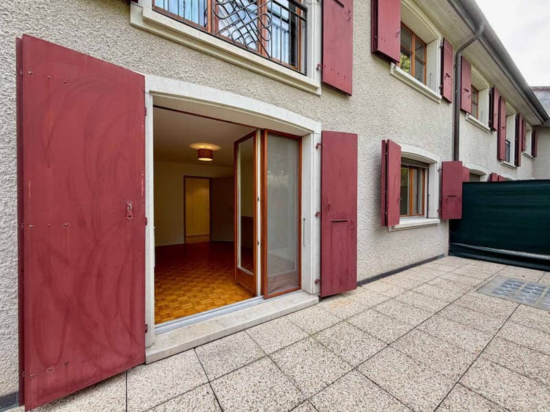 Appartement lumineux et rénové de 4,5 pièces avec terrasse (11)