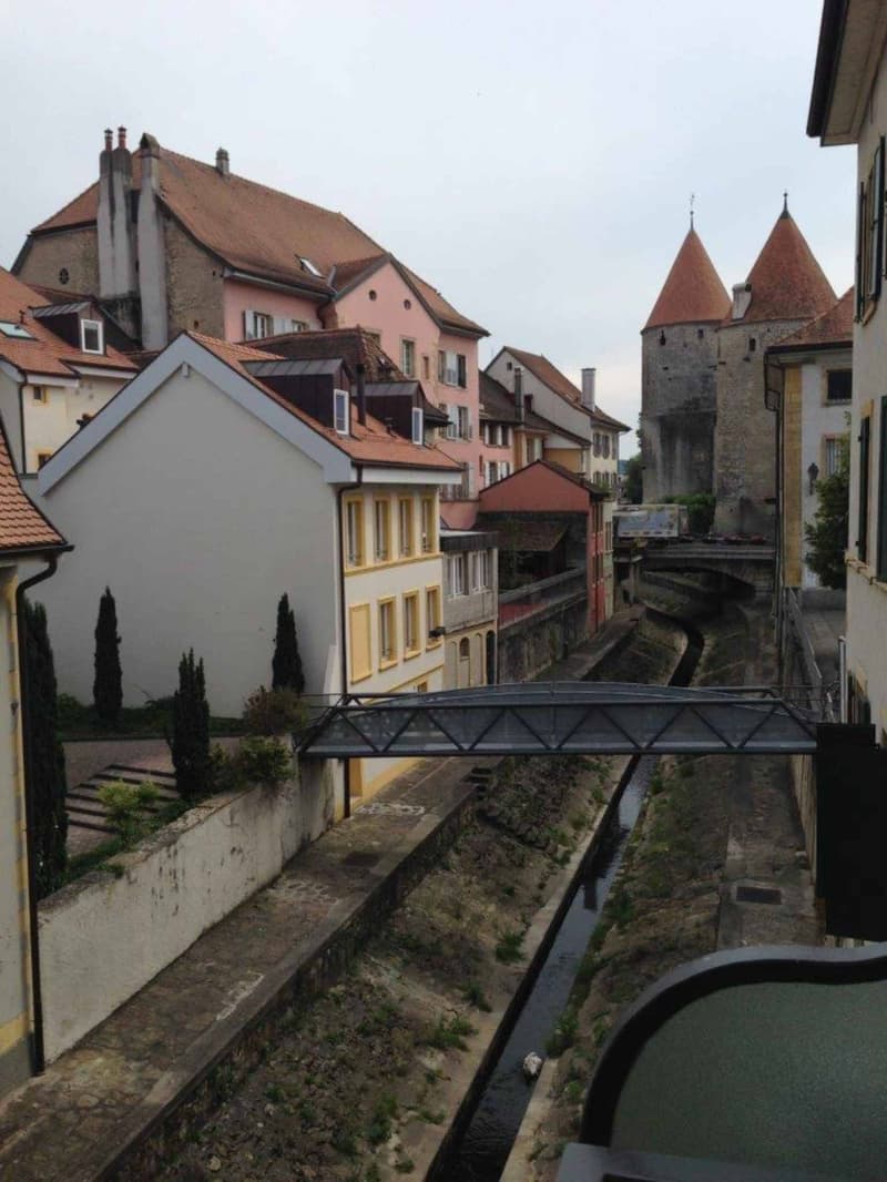 Spacieux appartement de 3,5 pièces avec balcon au cur d'Yverdon-les-Bains (10)