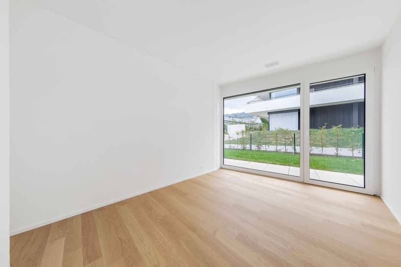 Spacieux appartement de 5,5 pièces neuf avec terrasse et jardin (4)