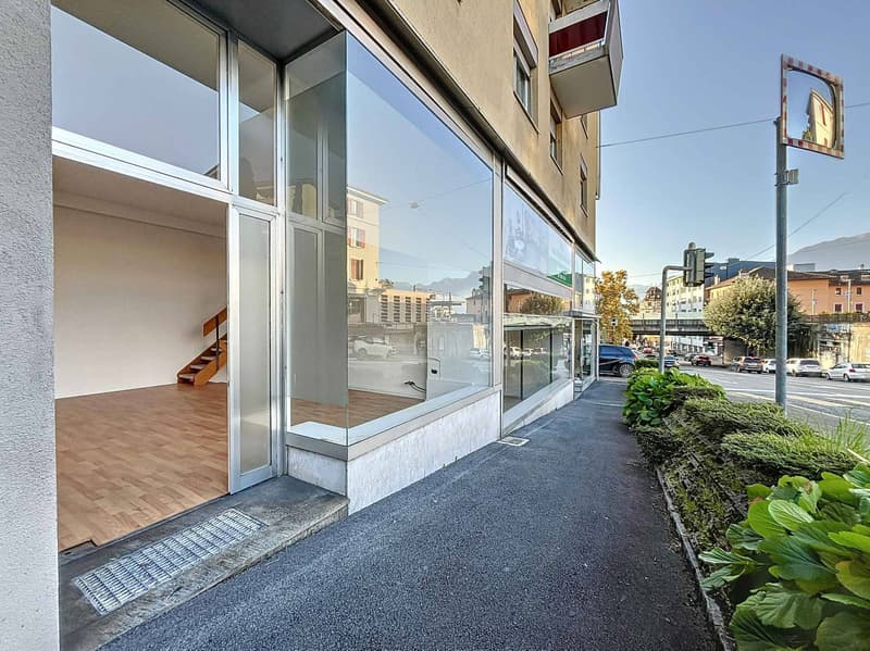 Commercial surface of approx. 75m2 - Gambetta 22 (3)