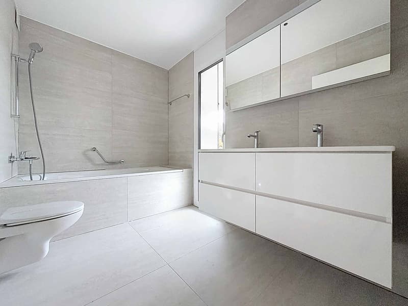 Appartamento nuovo di 5.5 locali con terrazza coperta e giardino (8)