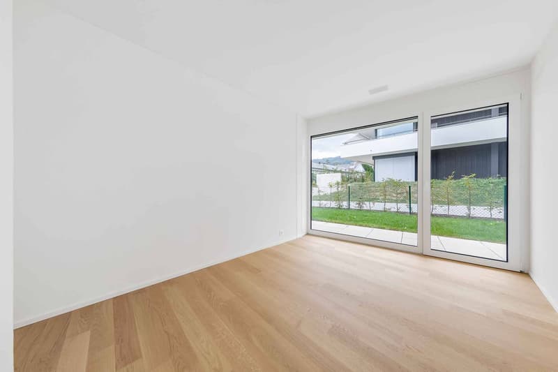 Appartement neuf de 5.5 pièces avec terrasse couverte et jardin (7)