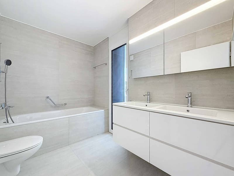 Lussuoso appartamento di 4.5 locali con balcone coperto (6)