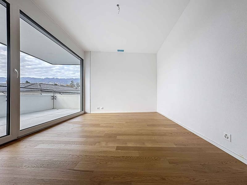 Appartamento nuovo di 4.5 locali con balcone coperto (5)