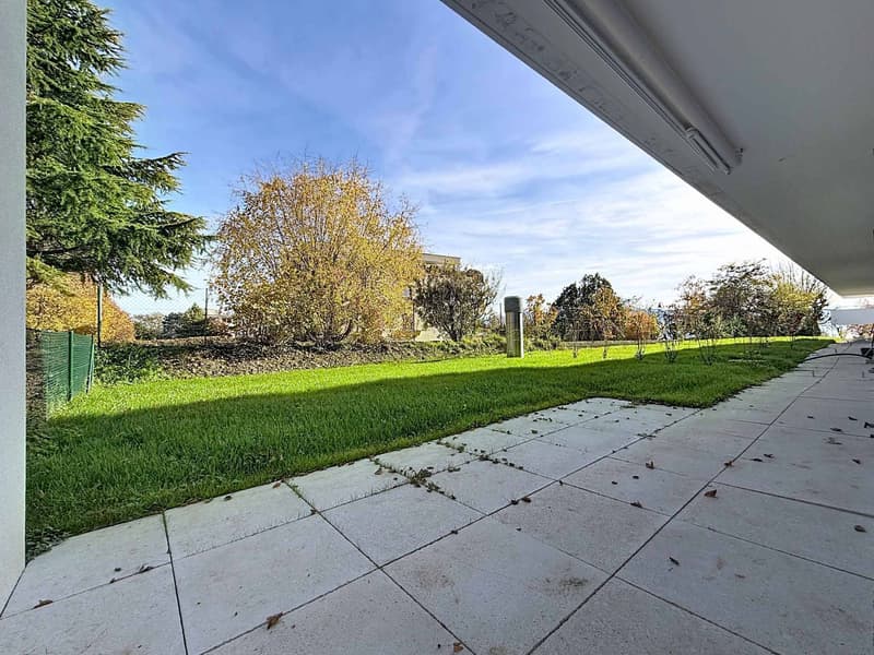 New 2.5-room apartment with terrace and garden (6)