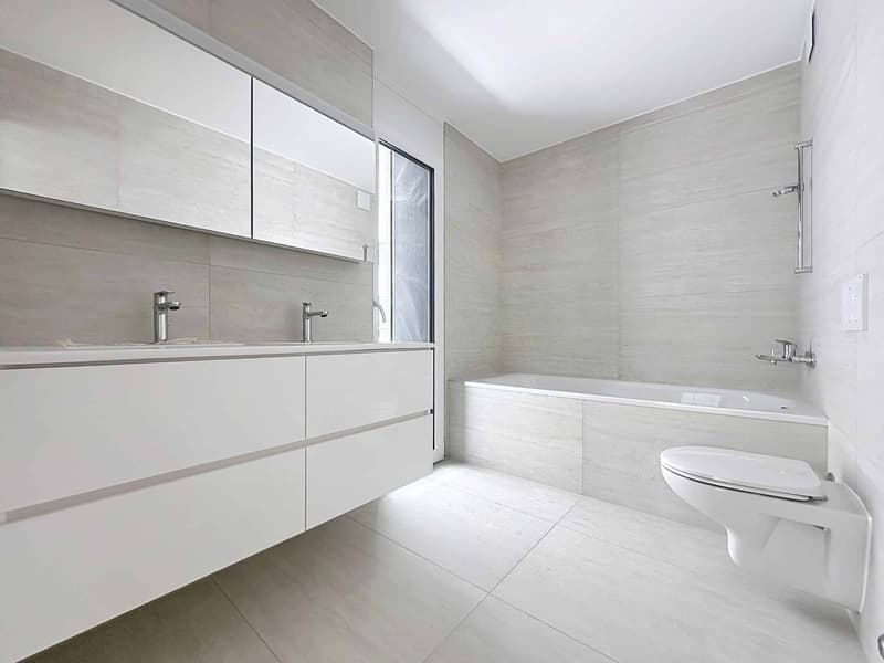 Lussuoso appartamento di 4.5 locali con balcone coperto di 76m2 (8)