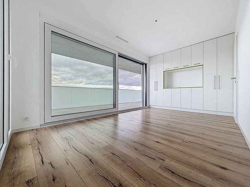 Duplex di 4.5 locali con seminterrato, giardino e vista sul lago (6)