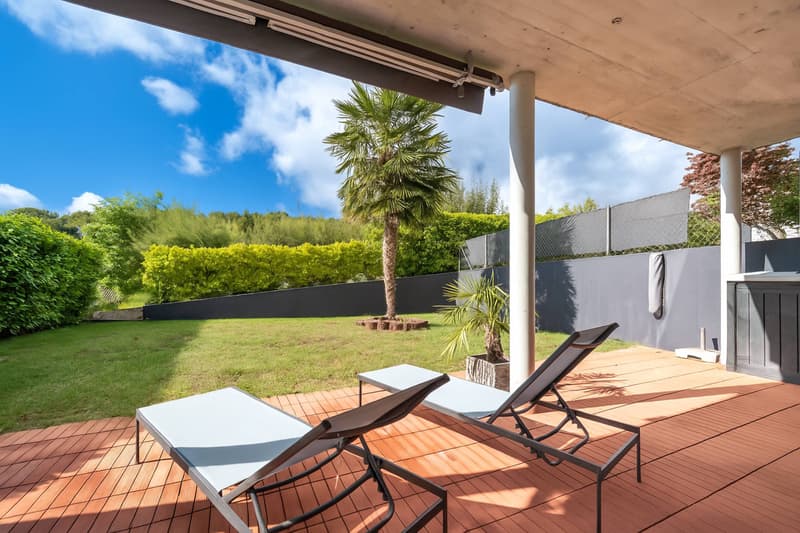 Modern property with 5.5 rooms, 2 balconies, 2 terraces and garden (10)