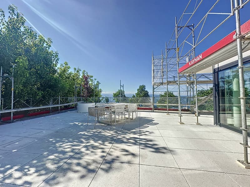 Appartamento nuovo di 5.5 locali con balcone coperto e terrazza sul tetto (7)