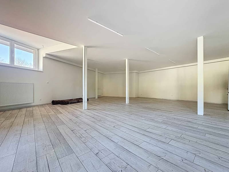 Spacious 102m2 loft in the heart of the village (4)