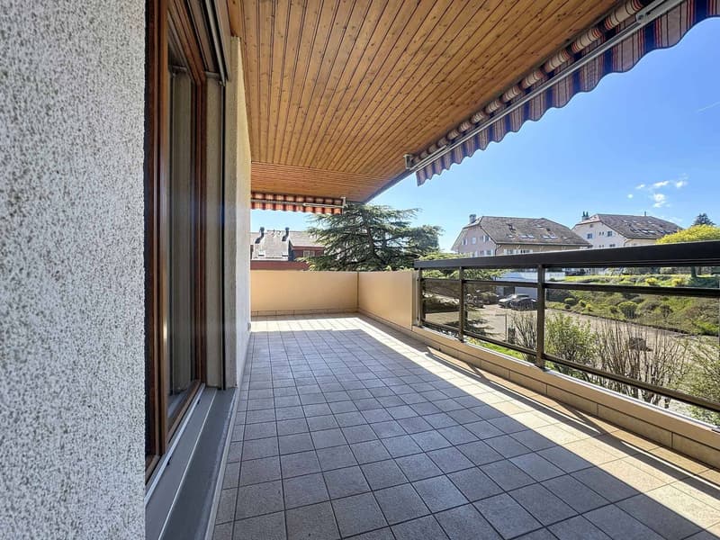 Élégant 4.5 pièces lumineux avec balcon d'angle (11)