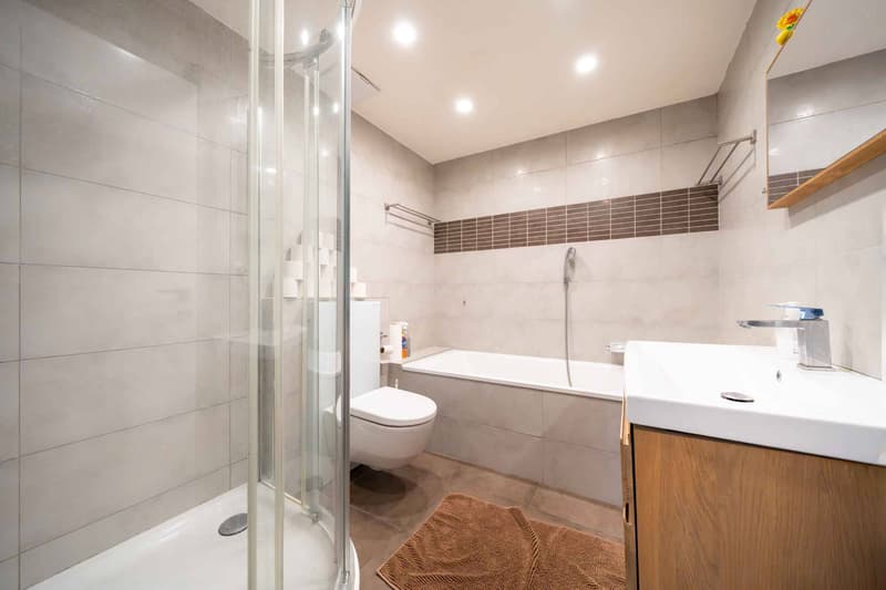 Villa with 8 rooms, independent apartment and outdoor pool (6)
