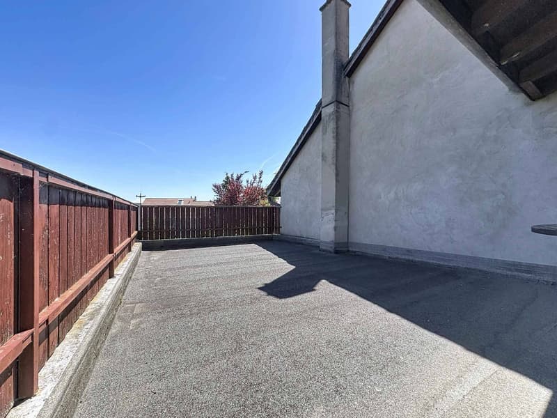 House with 6.5 rooms and construction potential (10)