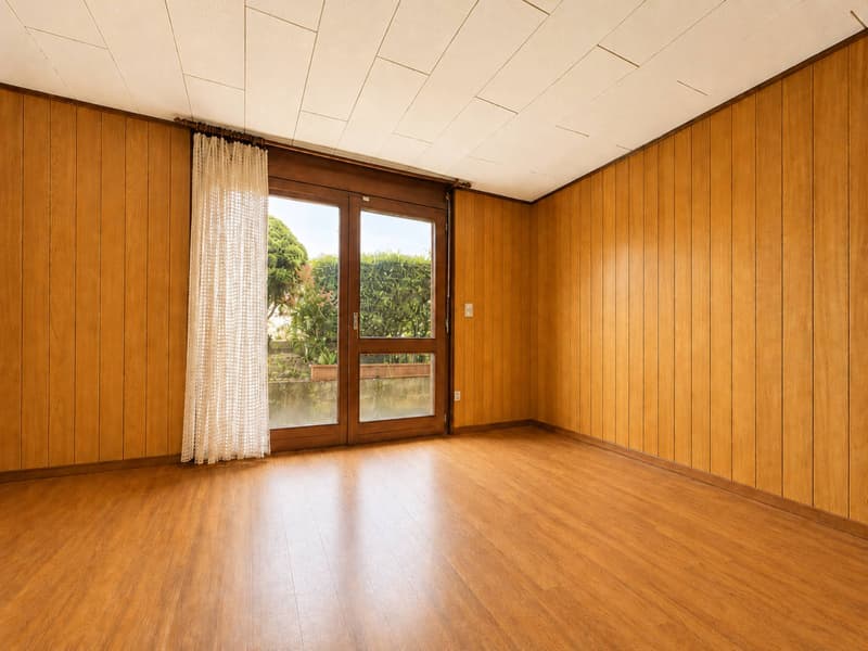 Villa with 6.5 rooms and independent studio (9)