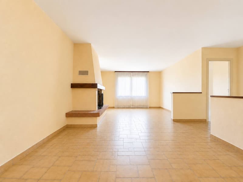 Villa with 6.5 rooms and independent studio (2)