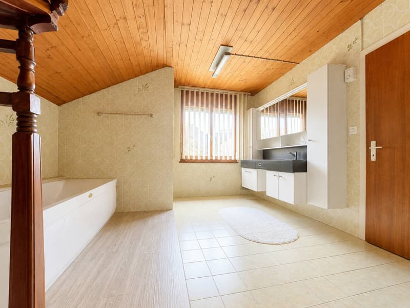 Villa di 6,5 locali con studio indipendente (9)