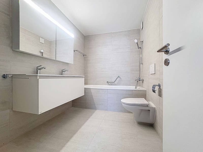 Neue 4.5-Zimmer-Wohnung mit überdachten Balkonen (7)