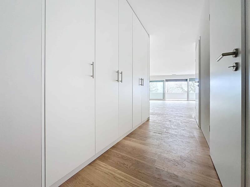 Spacious 3.5-room apartment with 2 balconies (5)