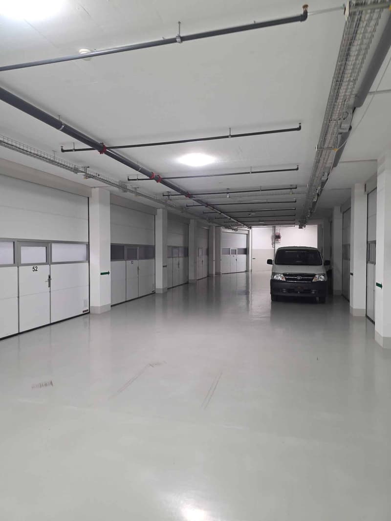 Boxes and craft halls from CHF 245'000.- (4)
