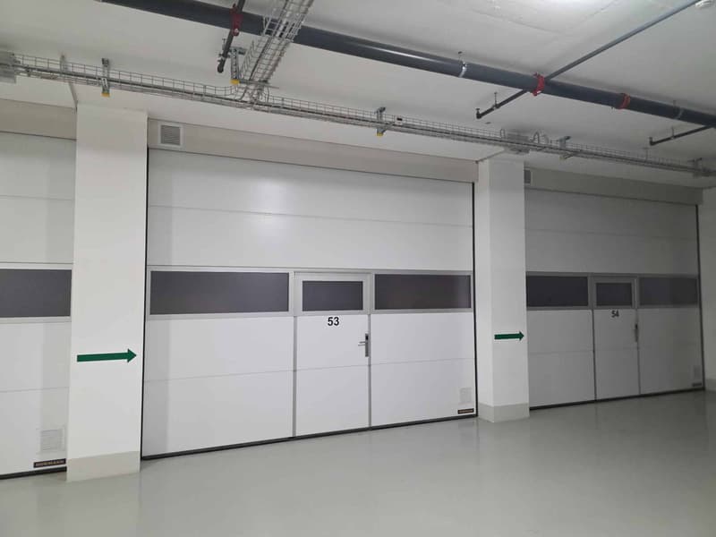 Boxes and craft halls from CHF 245'000.- (5)