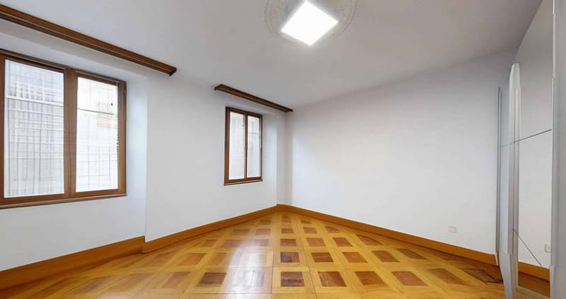 Spacious 5-room apartment with panoramic terrace (5)