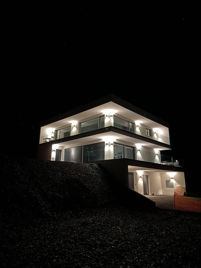 Contemporary 6.5 room villa (4)