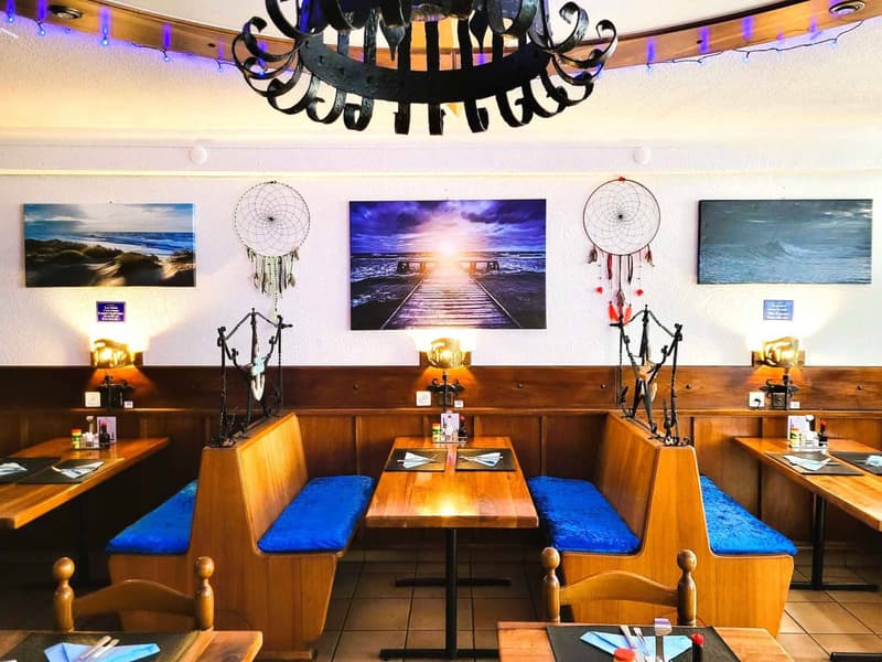 A historic restaurant! A soul! 530 m² (8)
