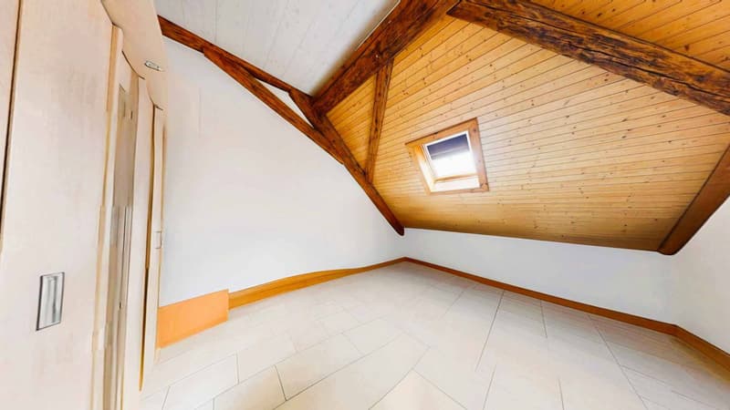 Spacious 5-room apartment with panoramic terrace (4)