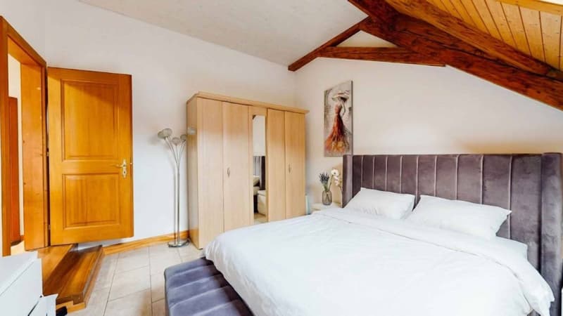Spacious 5-room apartment with panoramic terrace (8)