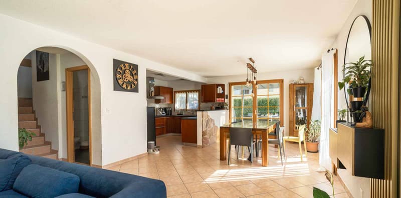 Magnificent 5.5-room villa (7)