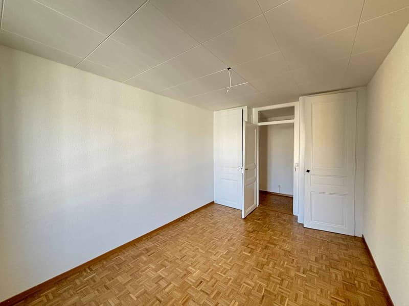 Grande appartamento di 3 locali nel centro di Losanna (5)